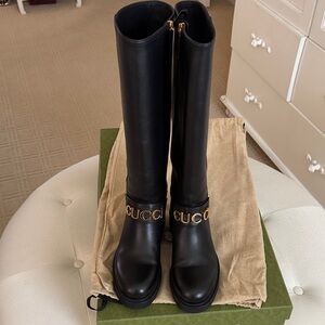 New in box Gucci Flores Calf Boot Black Size 39.
